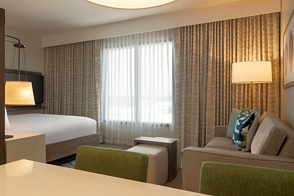 Номер Standard Embassy Suites By Hilton Panama City Beach Resort