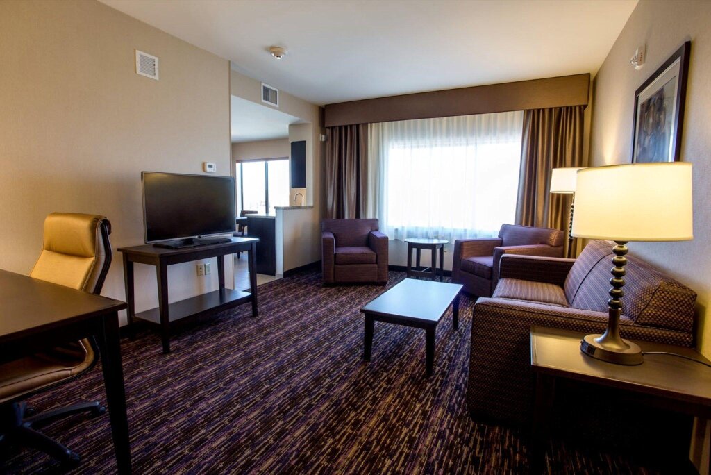 1 Bedroom Quadruple Suite Holiday Inn Express Hotel & Suites Billings, an IHG Hotel