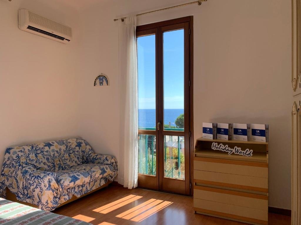 Apartment House Sole e Mare by Holiday World