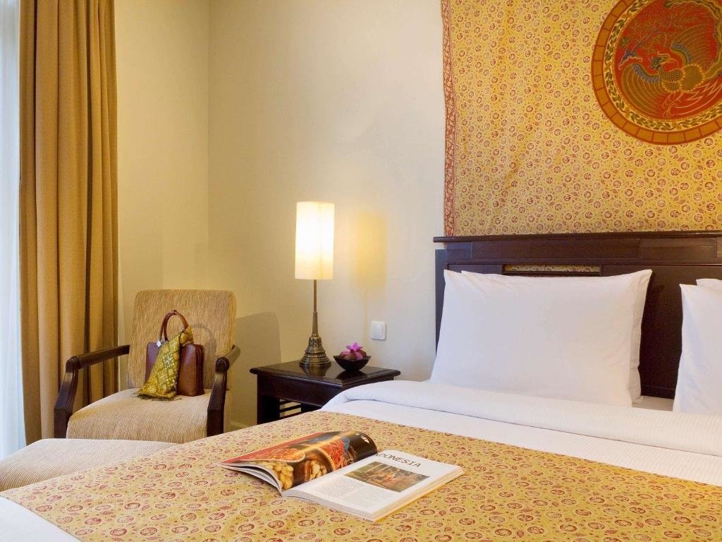 Deluxe Double room The Phoenix Hotel Yogyakarta - MGallery Collection
