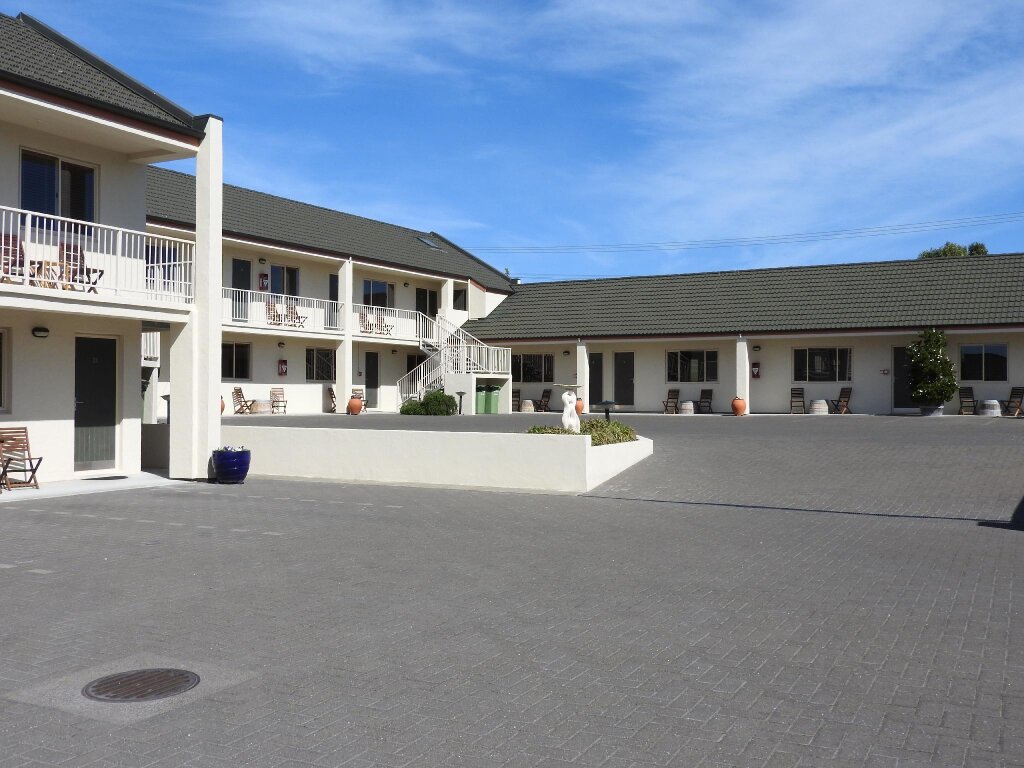 1 Bedroom Family Apartment Wine Country Motel Havelock North