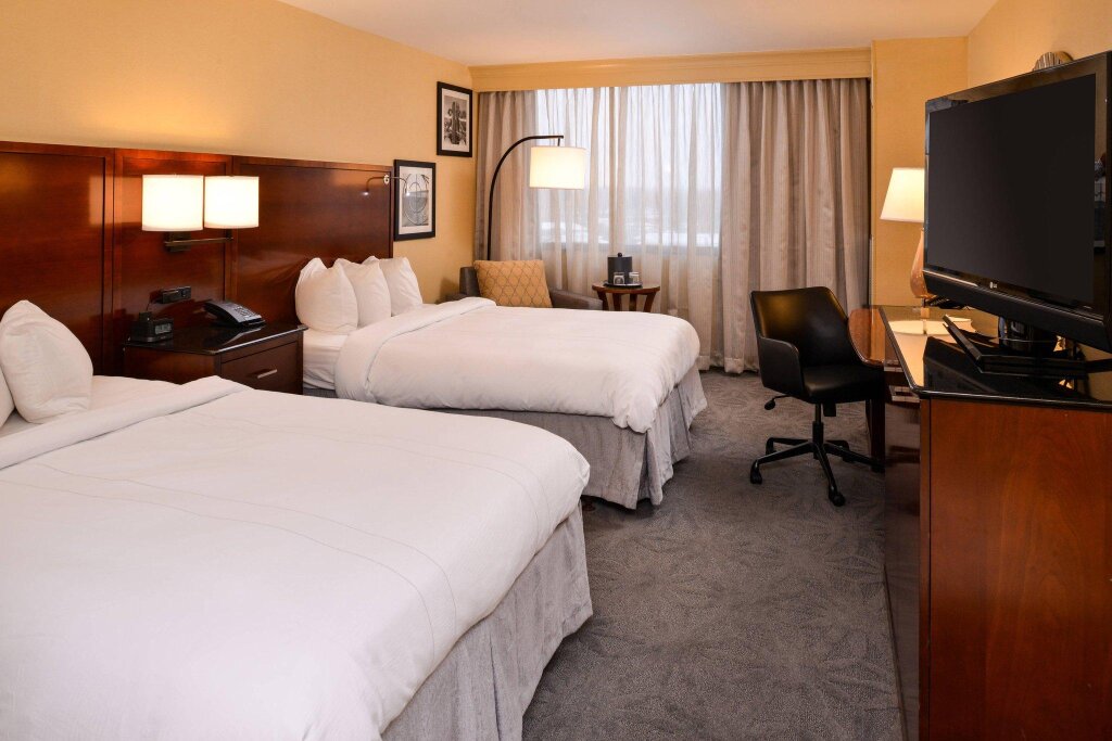Standard Double room Buffalo Marriott Niagara