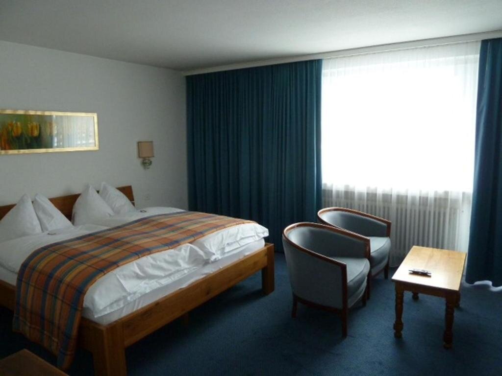Standard Doppel Zimmer mit Bergblick Thermalhotel Regina Terme
