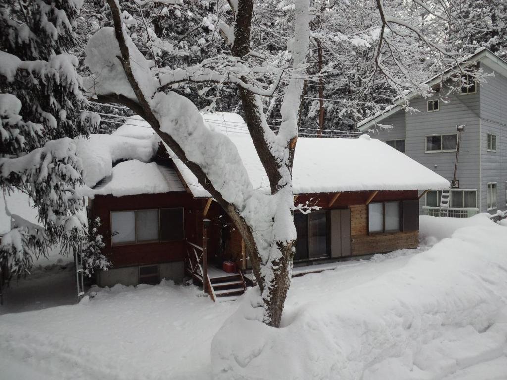 Шале с 2 комнатами Kamoshika Cottage Hakuba