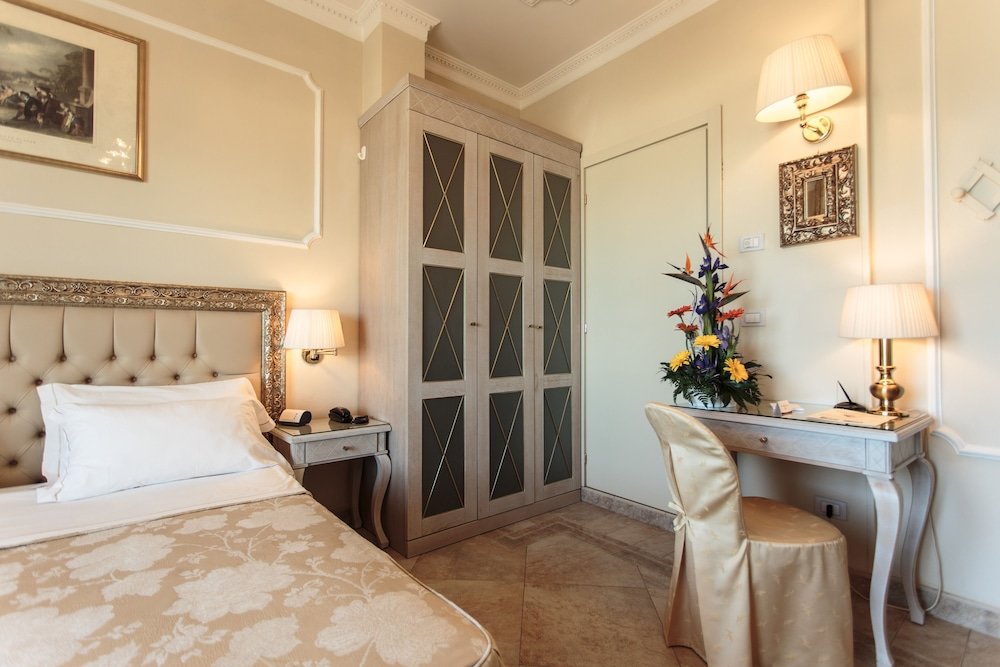 Komfort Doppel Zimmer mit Balkon und mit Meerblick Hotel Gambrinus