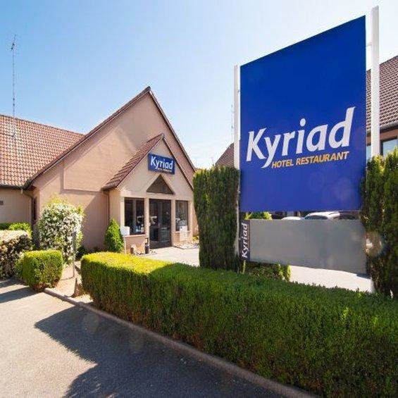 Четырёхместный номер Standard Kyriad Colmar Centre Unterlinden
