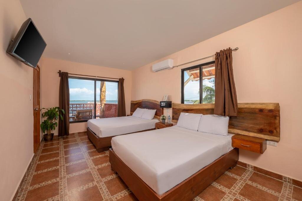 Standard Double room with river view El Perico Marinero