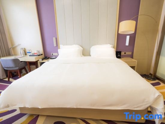 Bed in Dorm (female dorm) Lavande Hotel·Macheng High-speed Station