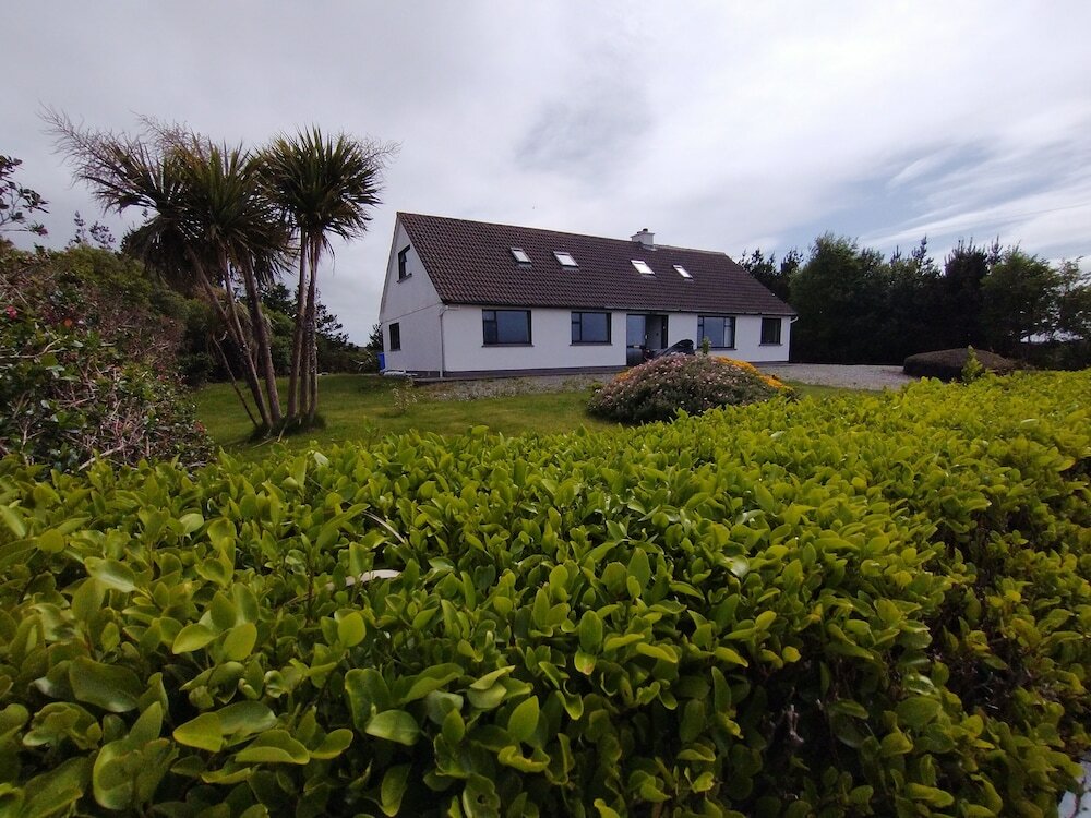 Cottage Lovely 3-bed House in Connemara, County Galway