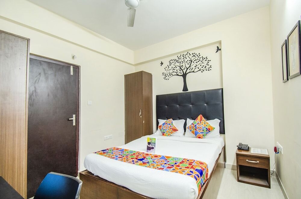 Oyo 674 Hotel Manar Luxury Suites Hajdarábád, Indie — rezervovat Hotely,  Ceny 2024
