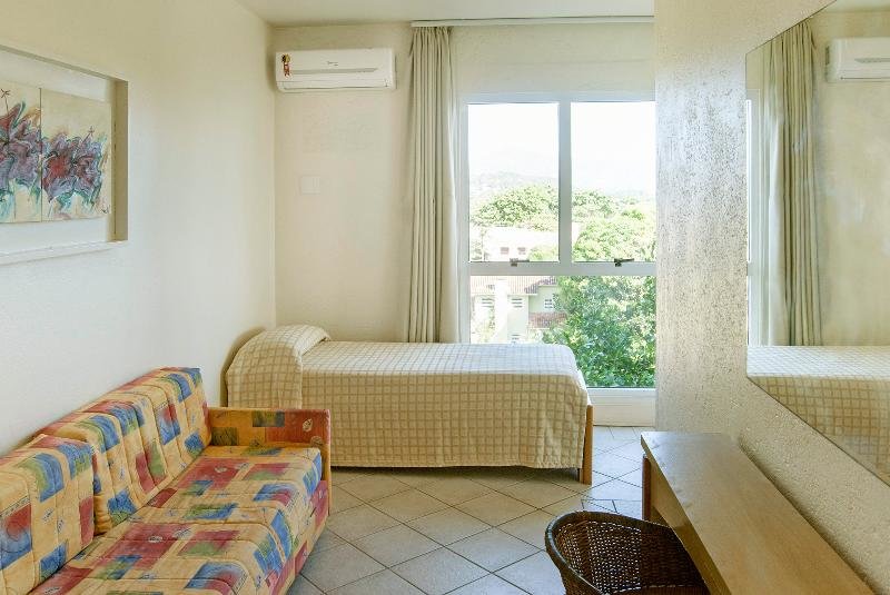 Habitación cuádruple Estándar con balcón Hotel Torres da Cachoeira