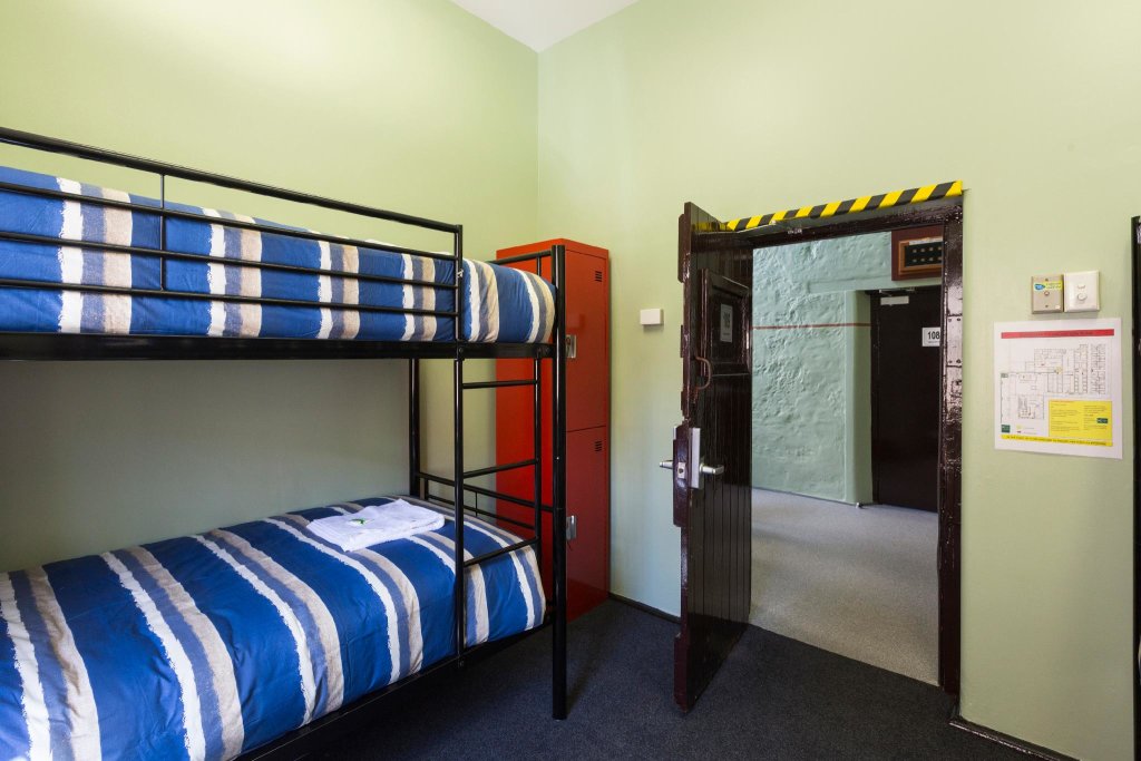 Lit en dortoir (dortoir féminin) Fremantle Prison YHA