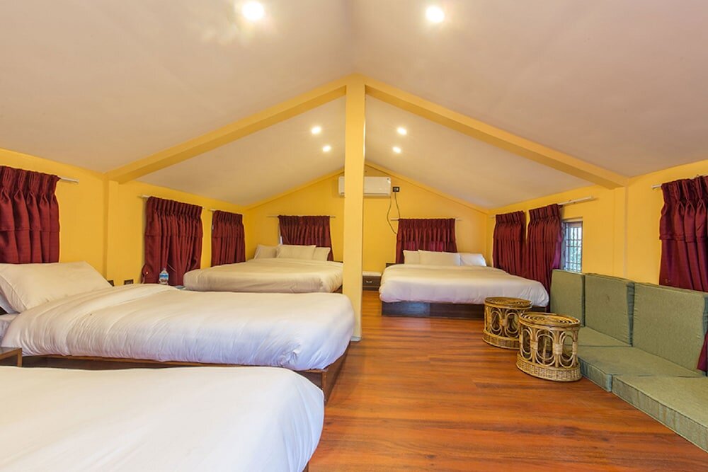 Deluxe room Midpoint Inn Resort
