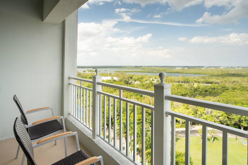 Двухместный номер Standard с балконом и с красивым видом из окна Marriott Sanibel Harbour Resort & Spa