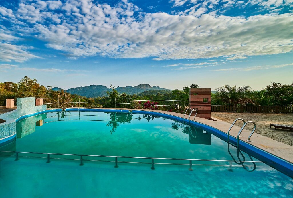 Люкс Privilege Sterling Mount Abu Resorts and Hotels