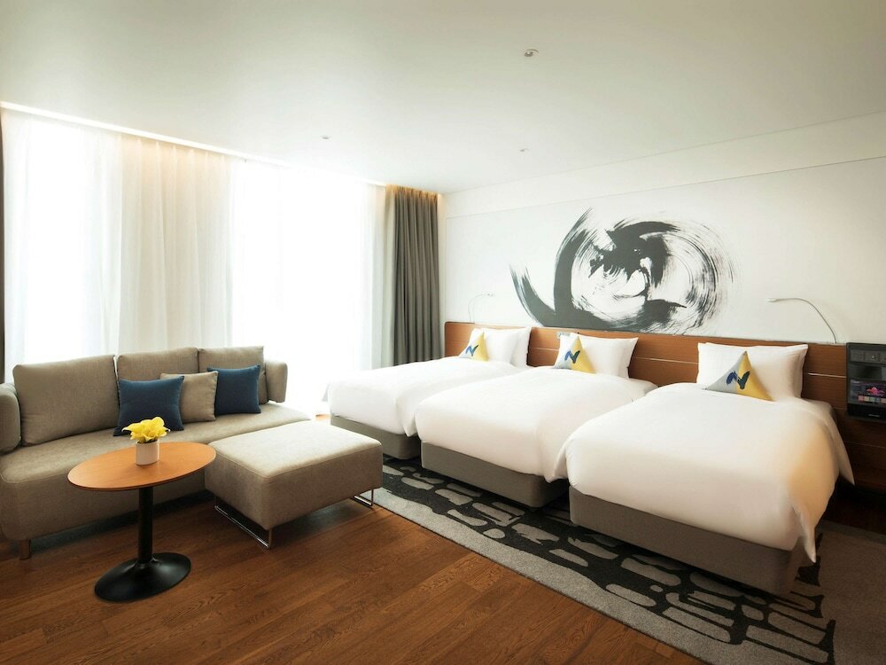 Deluxe Residence Triple room Novotel Ambassador Seoul Dongdaemun Hotels & Residences