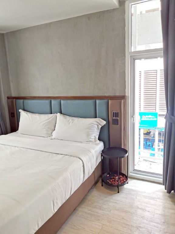 Standard Doppel Zimmer mit Balkon Narawad Boutique Hotel