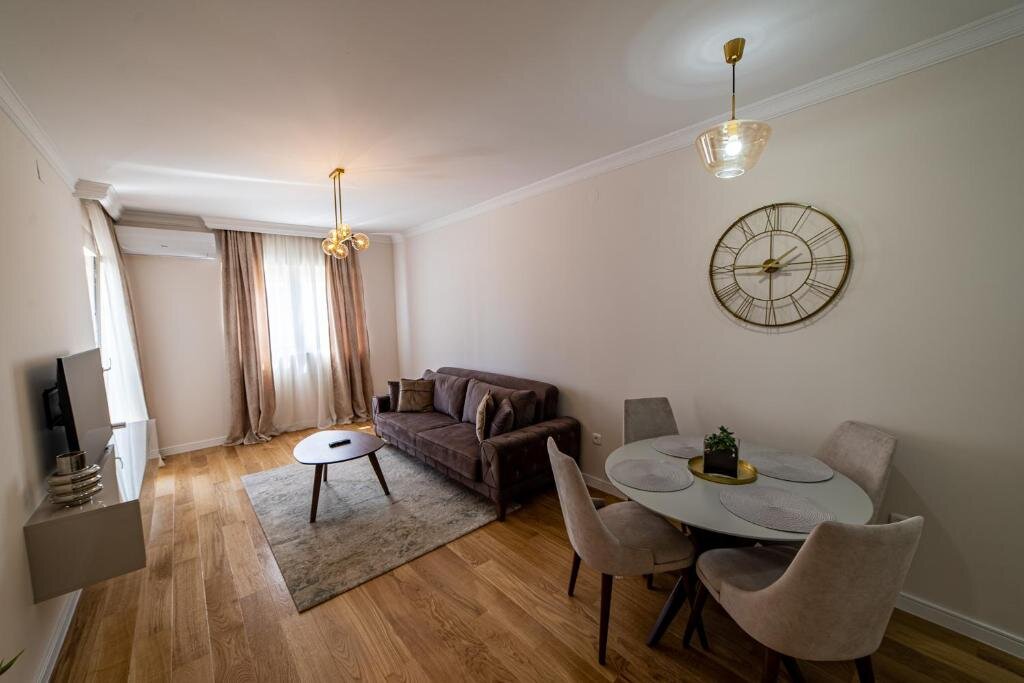 1 Bedroom Apartment Apartments Centrale 28