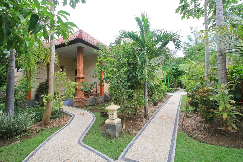 Двухместное бунгало Deluxe с видом на сад Amed Harmony Bungalows And Villas