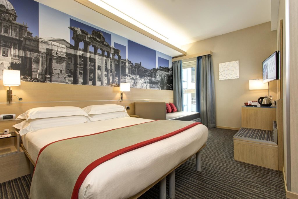 Standard Dreier Zimmer iQ Hotel Roma