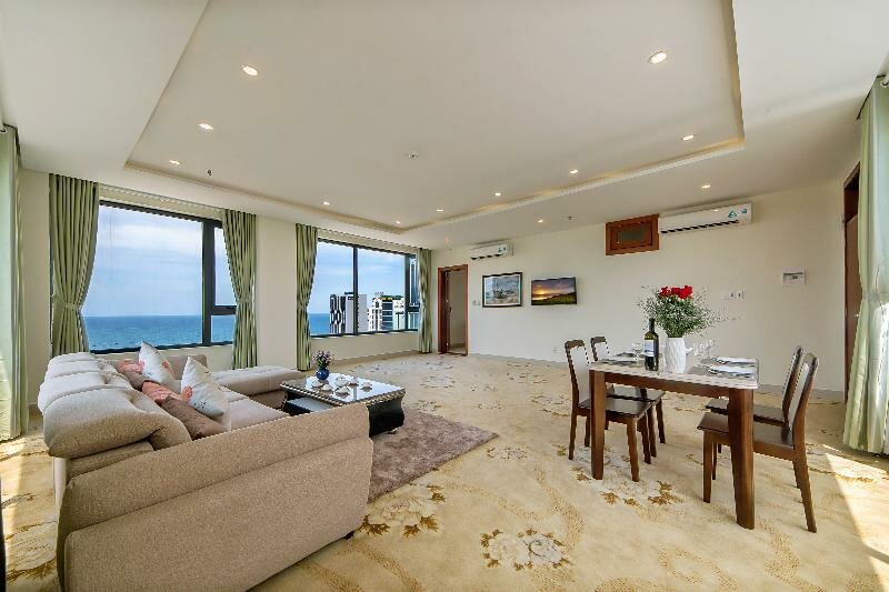 Junior Suite with balcony and with ocean view Phuoc My An Beach Hotel Danang