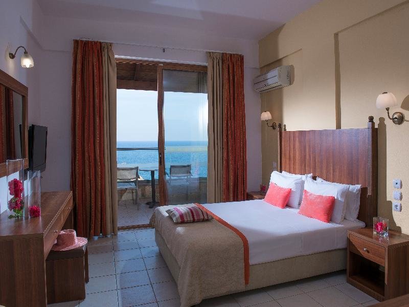 Standard room with balcony Blue Bay Resort Hotel