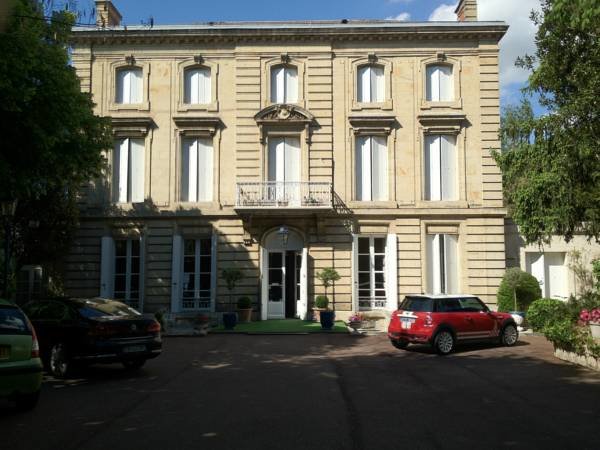 Четырёхместный номер Superior Hôtel Château des Jacobins