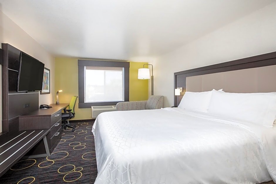 Люкс Holiday Inn Express and Suites - Tucumcari, an IHG Hotel