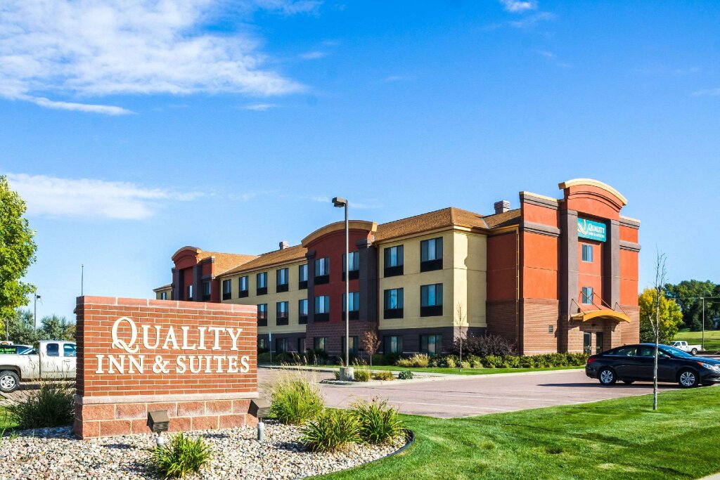 Standard Zimmer Quality Inn & Suites Airport North