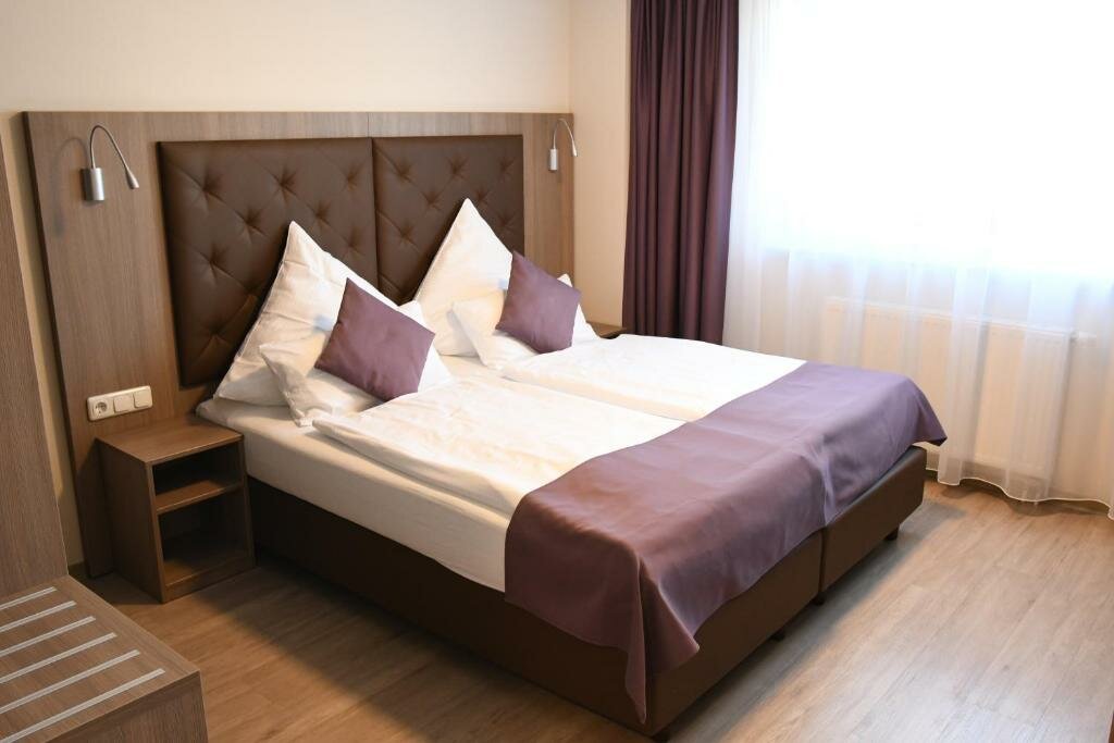 Standard Zimmer Ata Hotel - 24h Self Check-in