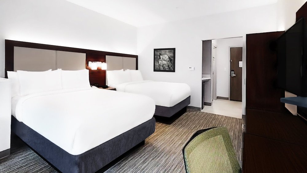 Suite 1 Schlafzimmer Holiday Inn Express & Suites Chalmette - New Orleans S, an IHG Hotel