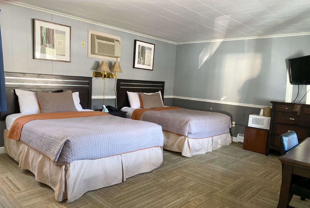 Standard Vierer Zimmer Travelodge by Wyndham Lincoln Near White Mountain