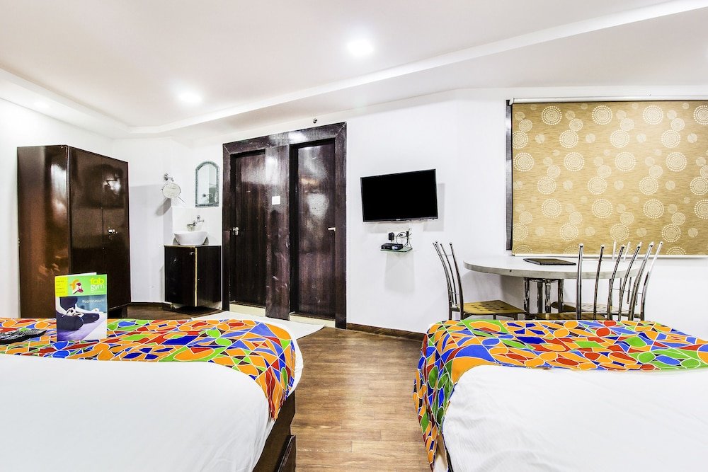 Standard Doppel Familie Zimmer FabHotel Rajnandani Residency Bhawarkua