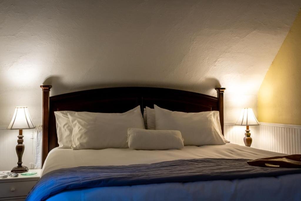 Suite Deluxe 5 Ojo Inn Bed and Breakfast
