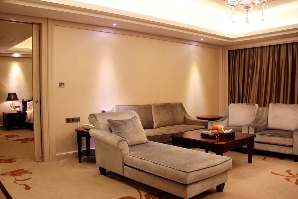 Deluxe Suite Yutong International Hotel
