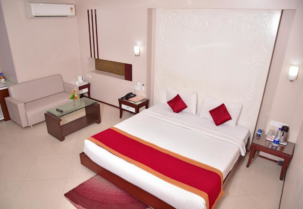 Suite Hotel Amit International