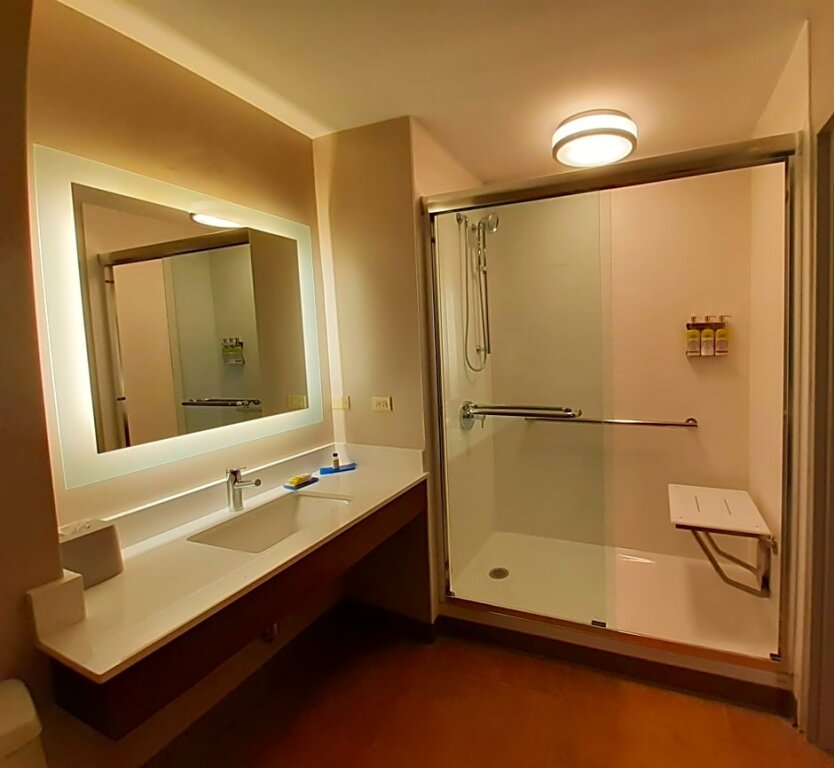 Suite Holiday Inn Express Hotel & Suites Trincity Trinidad Airport, an IHG Hotel