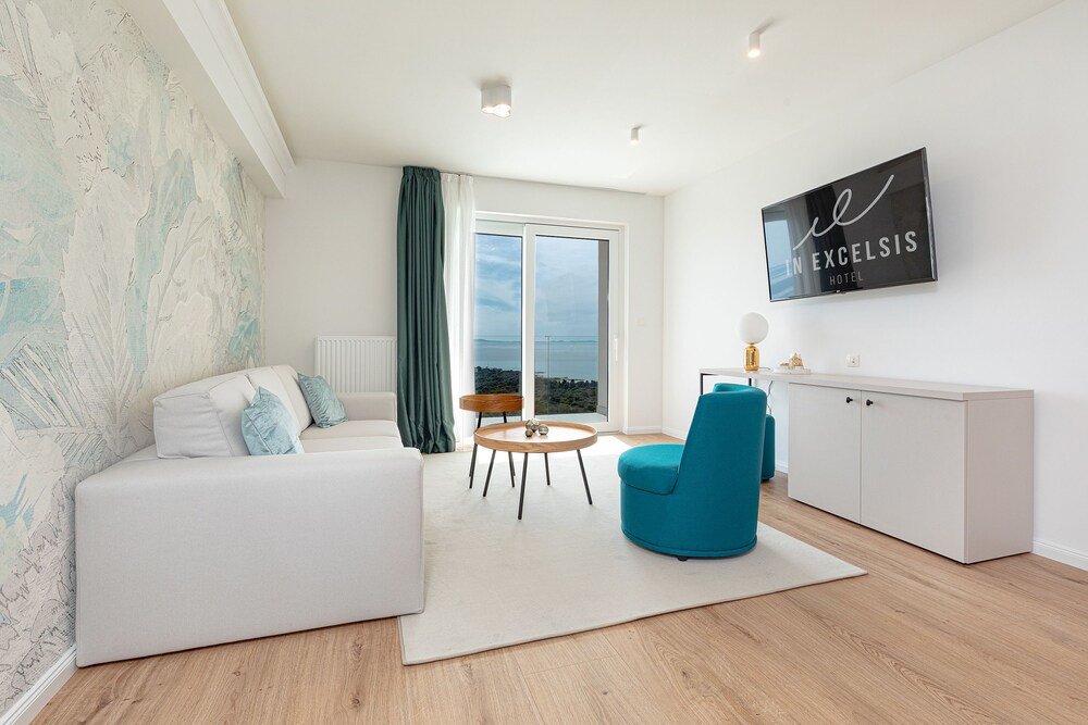 Люкс Premium с 2 комнатами с видом на море Hotel In Excelsis