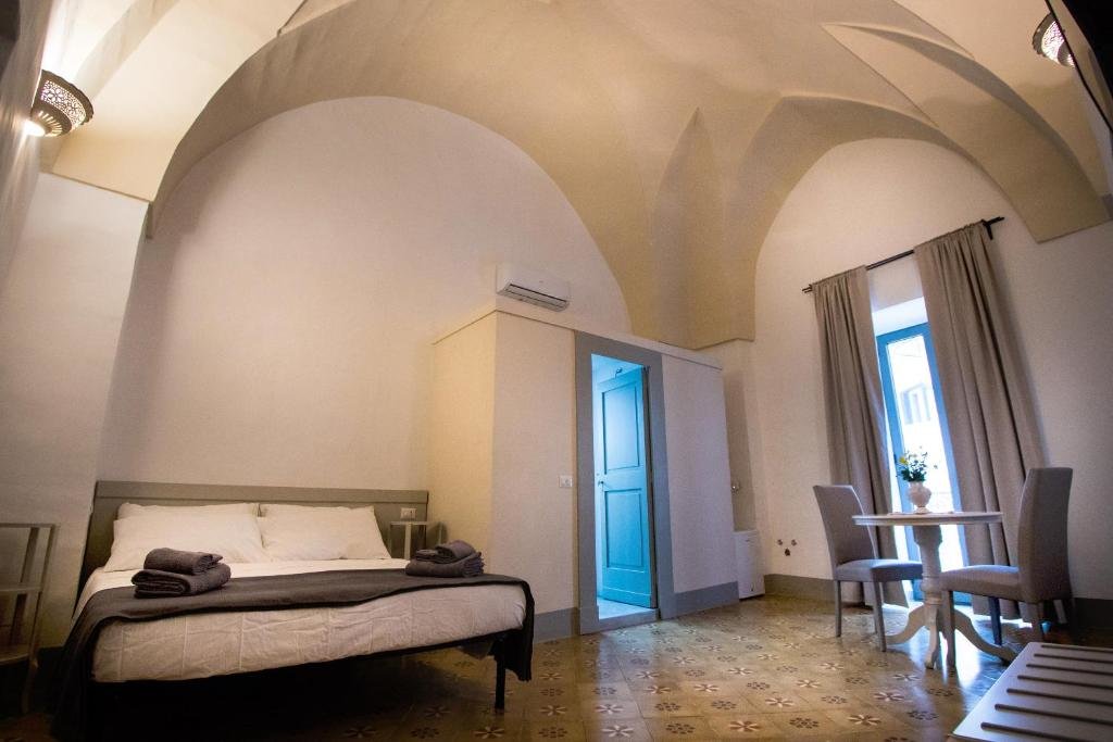 Deluxe Zimmer Le Finestre Su Porta Carrese - Luxury Rooms & Suites