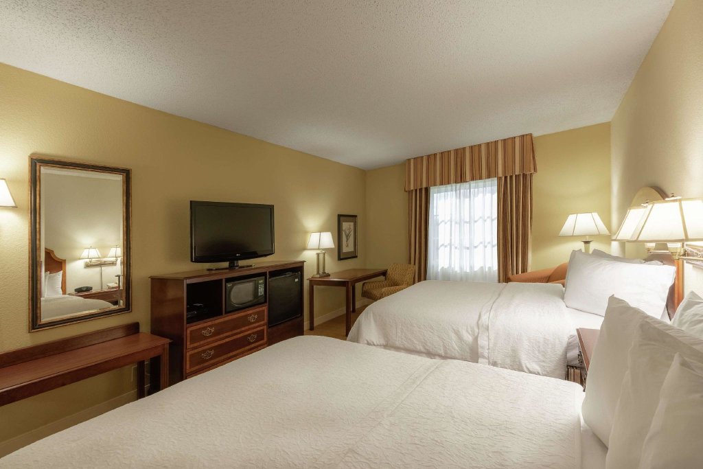 Четырёхместный номер Standard Hampton Inn & Suites - Vicksburg
