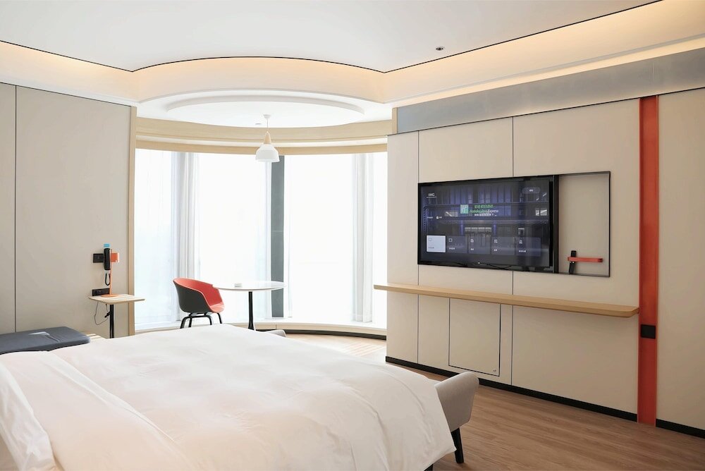 Suite Holiday Inn Express Qingdao Northern West Coast, an IHG Hotel