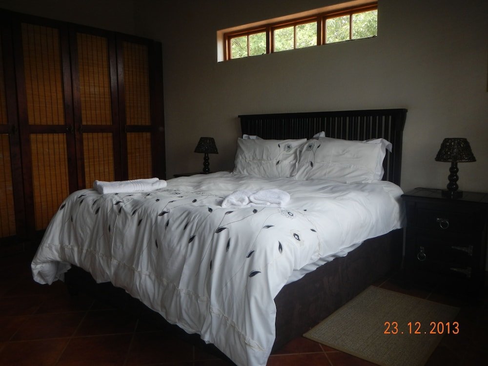 3 Bedrooms Comfort Cottage with mountain view Amafu Forest Lodge