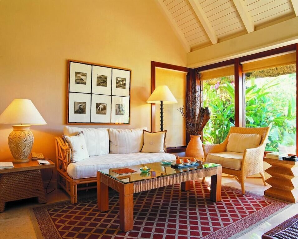 Номер Luxury с видом на сад The Oberoi Beach Resort, Mauritius