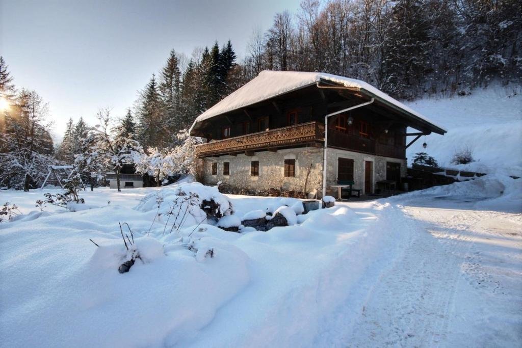 Chalet Appartement-3-Chambres-8-Couchages-Wifi-Montriond-Chebourins