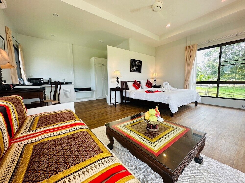 Suite Premium Thailife Homestay Resort & Spa
