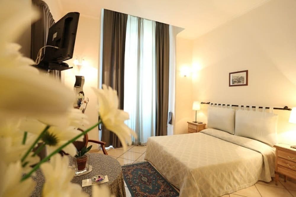 Superior Double room with balcony and with city view Bovio Suite