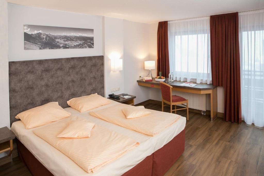 Двухместный номер Comfort с балконом IFA Alpenrose Hotel Kleinwalsertal