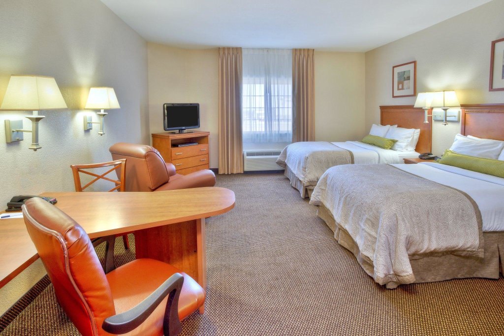 Quadruple suite Candlewood Suites Fort Stockton, an IHG Hotel