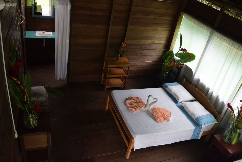 Suite doble Superior con vista al patio Inotawa Expeditions Amazon House - Hostel