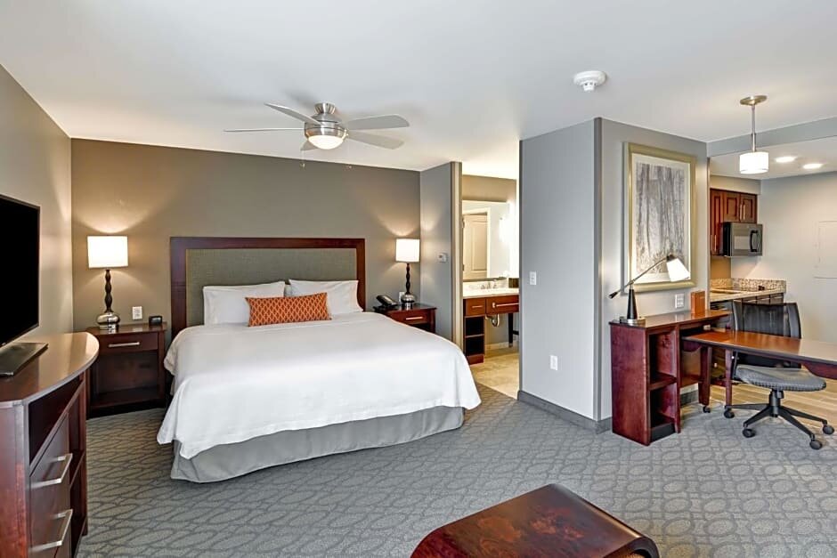 Номер Standard Homewood Suites by Hilton New Hartford Utica